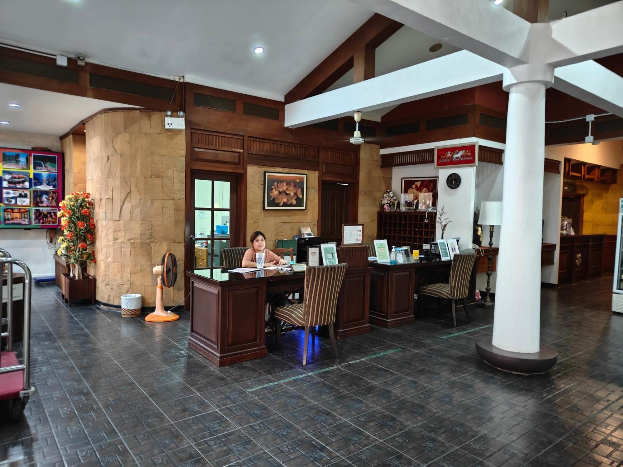 Phuket Leelavadee Hua Ting Resort Patong Екстер'єр фото