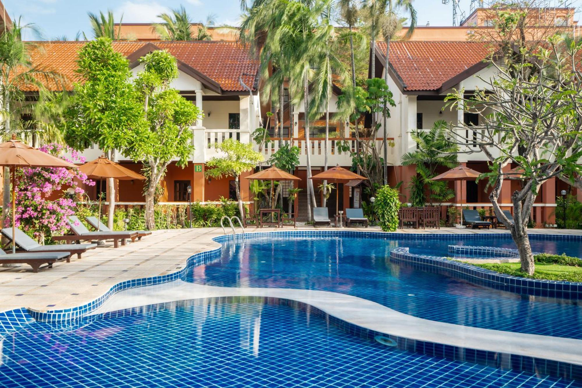 Phuket Leelavadee Hua Ting Resort Patong Екстер'єр фото