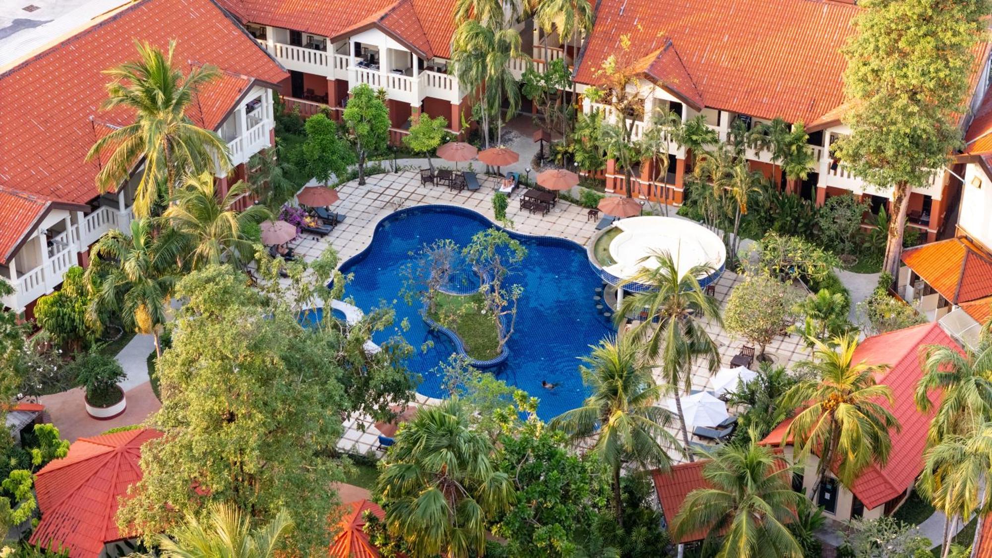 Phuket Leelavadee Hua Ting Resort Patong Екстер'єр фото