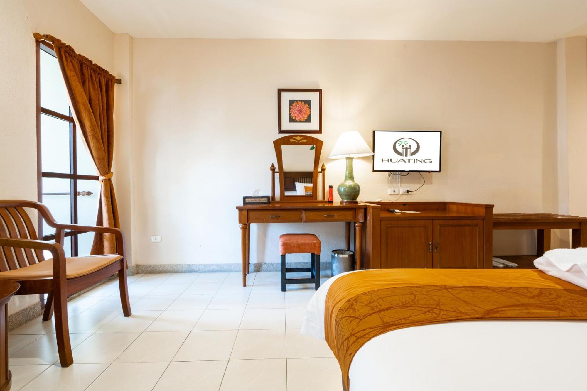 Phuket Leelavadee Hua Ting Resort Patong Екстер'єр фото