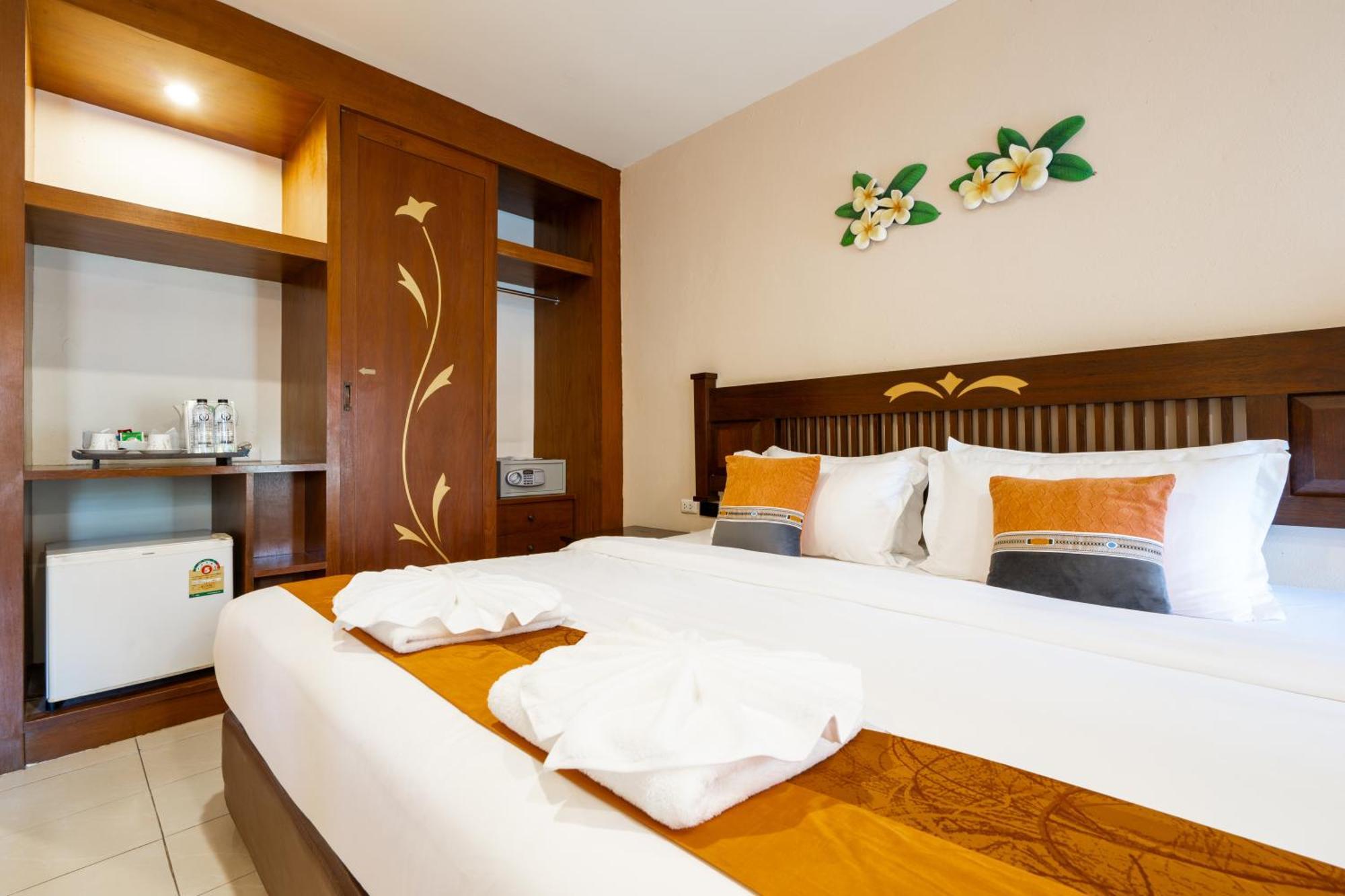 Phuket Leelavadee Hua Ting Resort Patong Екстер'єр фото