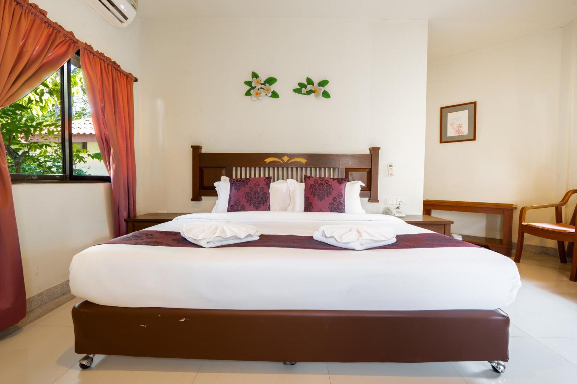 Phuket Leelavadee Hua Ting Resort Patong Екстер'єр фото