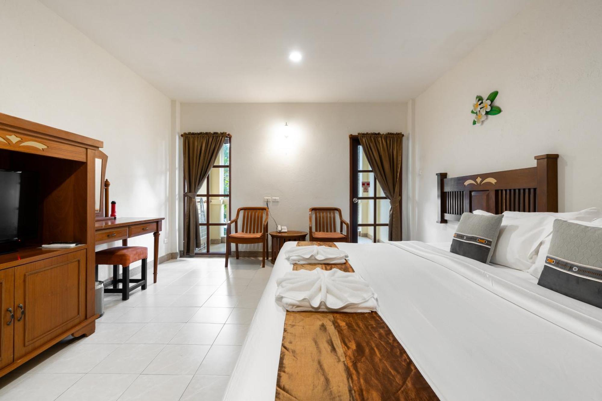 Phuket Leelavadee Hua Ting Resort Patong Екстер'єр фото