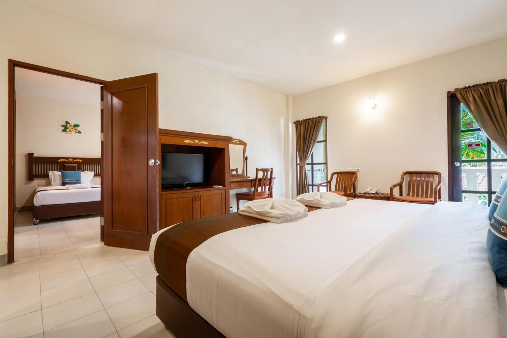 Phuket Leelavadee Hua Ting Resort Patong Екстер'єр фото