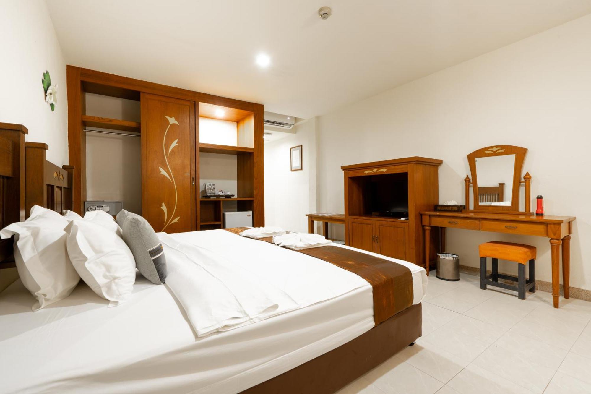 Phuket Leelavadee Hua Ting Resort Patong Екстер'єр фото